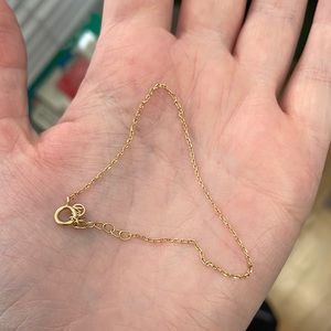 Gorgeous gold dainty mejuri bracelet